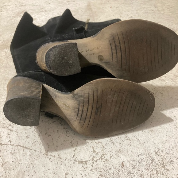 Chinese laundry black suede boots - Picture 3 of 6